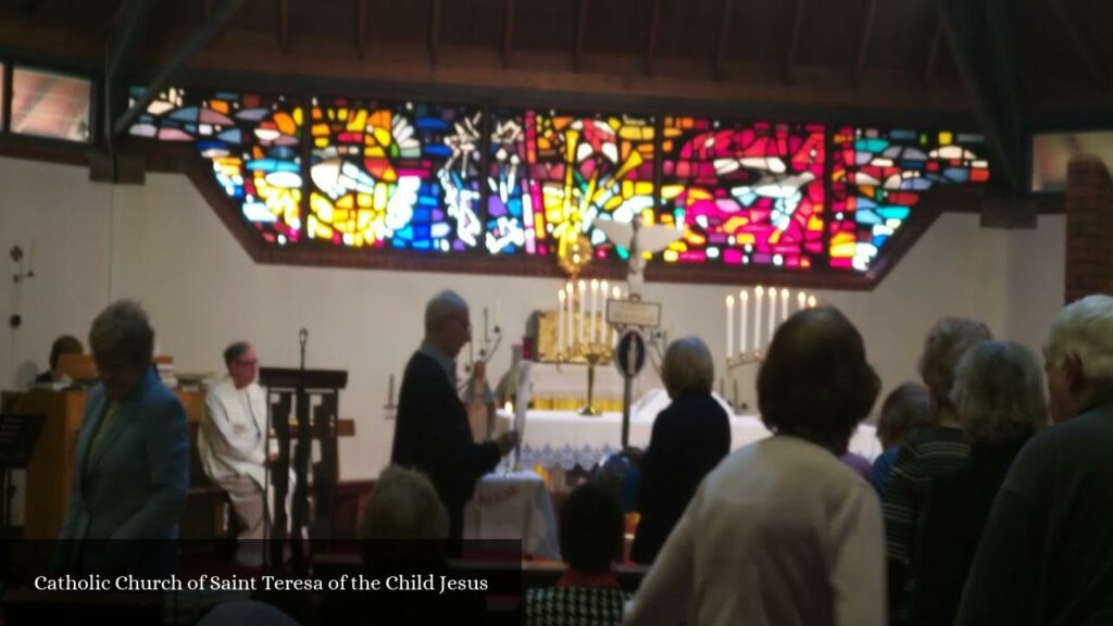 Catholic Church of Saint Teresa of the Child Jesus - Stroud Green (England)