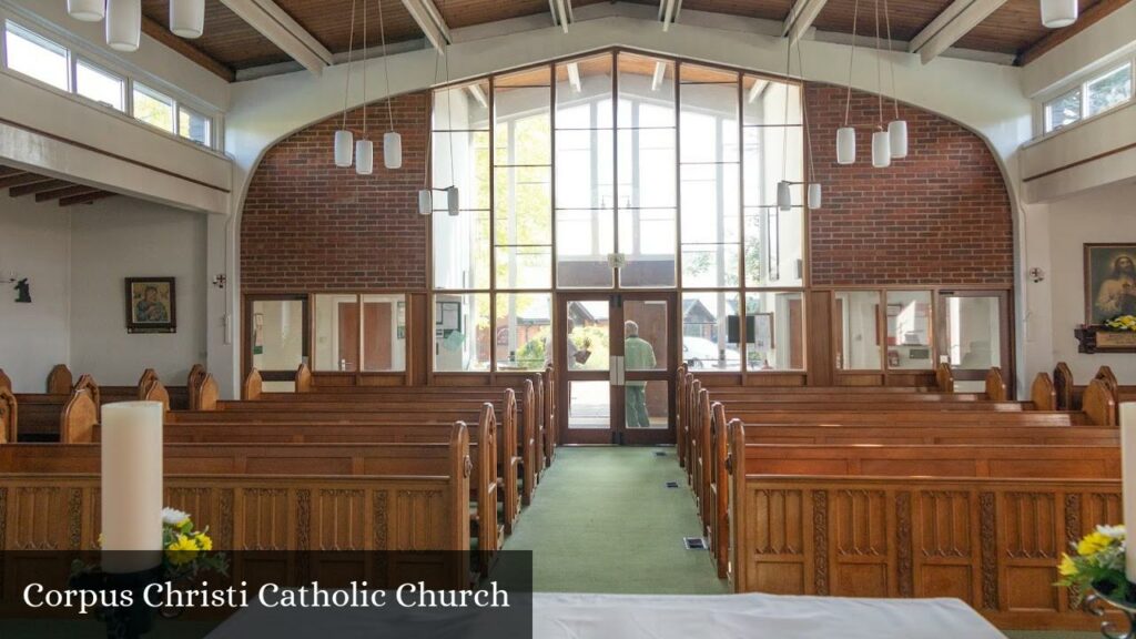 Corpus Christi Catholic Church - Henfield (England)