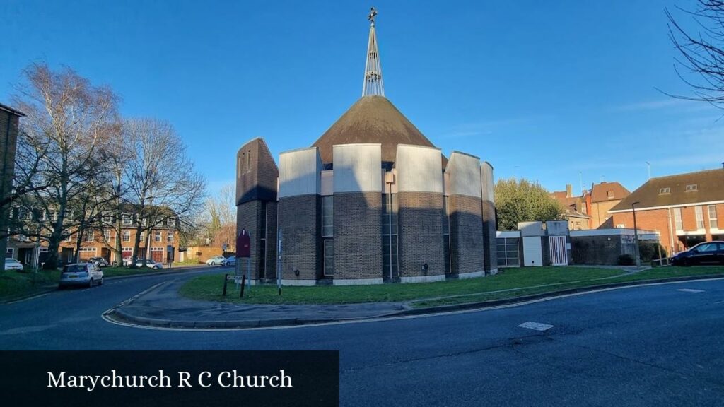 Marychurch R C Church - Welwyn Hatfield (England)