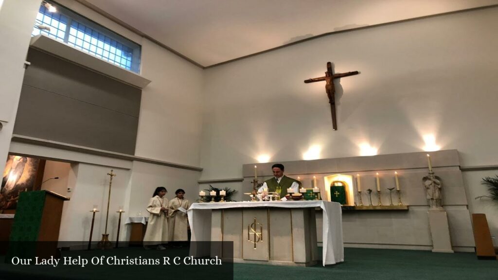 Our Lady Help Of Christians R C Church - West Byfleet (England)