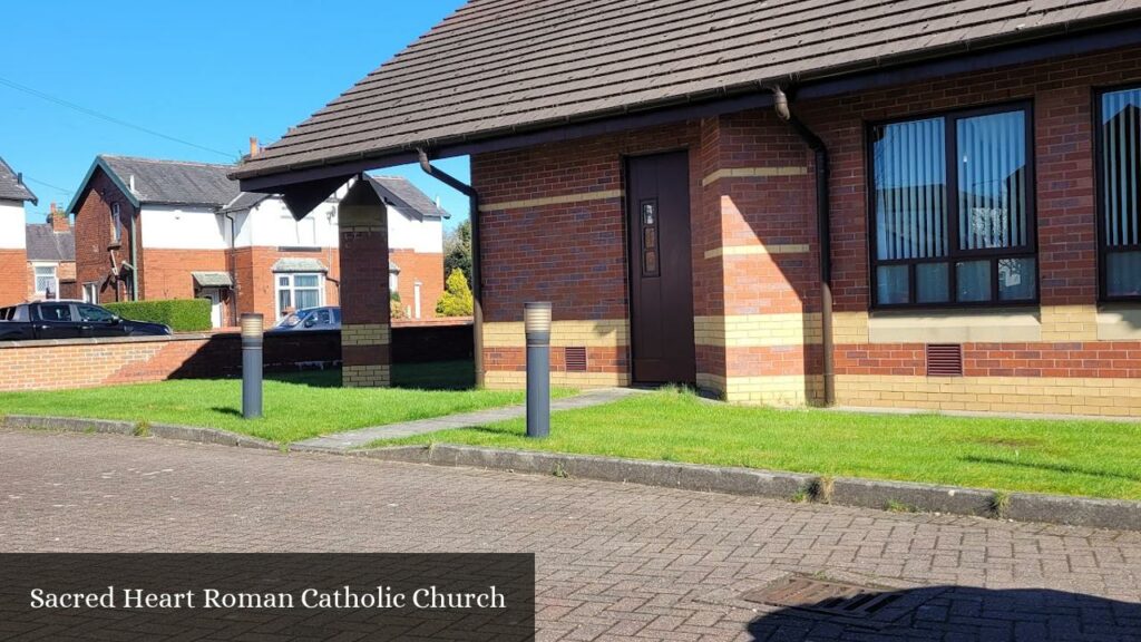 Sacred Heart Roman Catholic Church - Westhoughton (England)