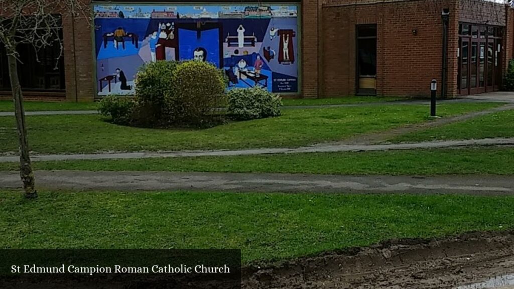 St Edmund Campion Roman Catholic Church - Maidenhead (England)