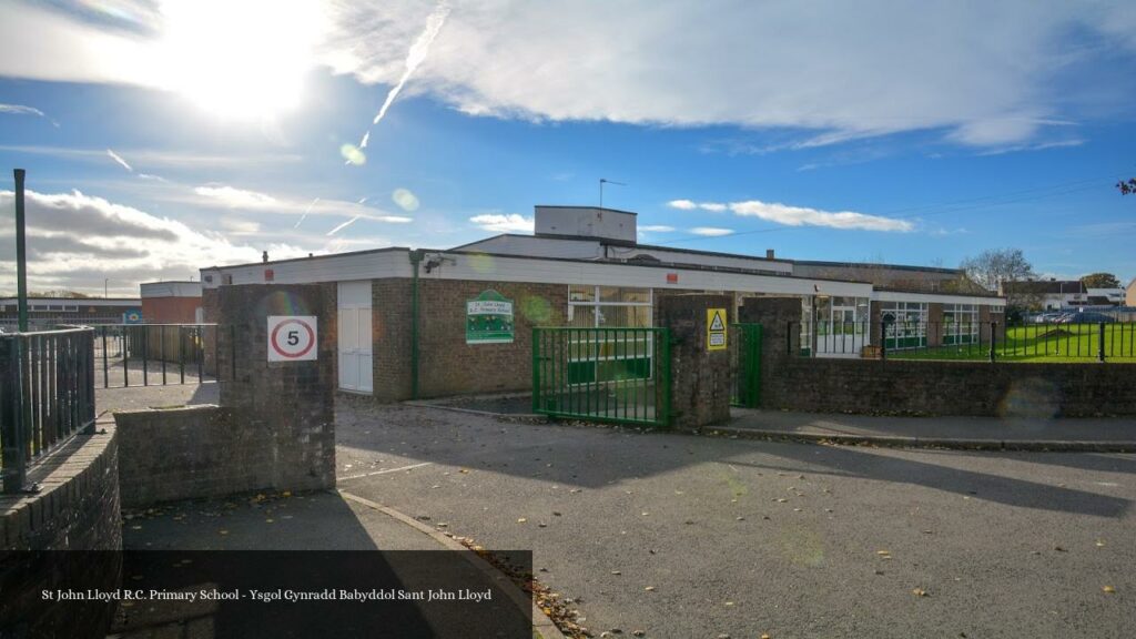 St John Lloyd R.C. Primary School / Ysgol Gynradd Babyddol Sant John Lloyd - Cardiff (Wales)