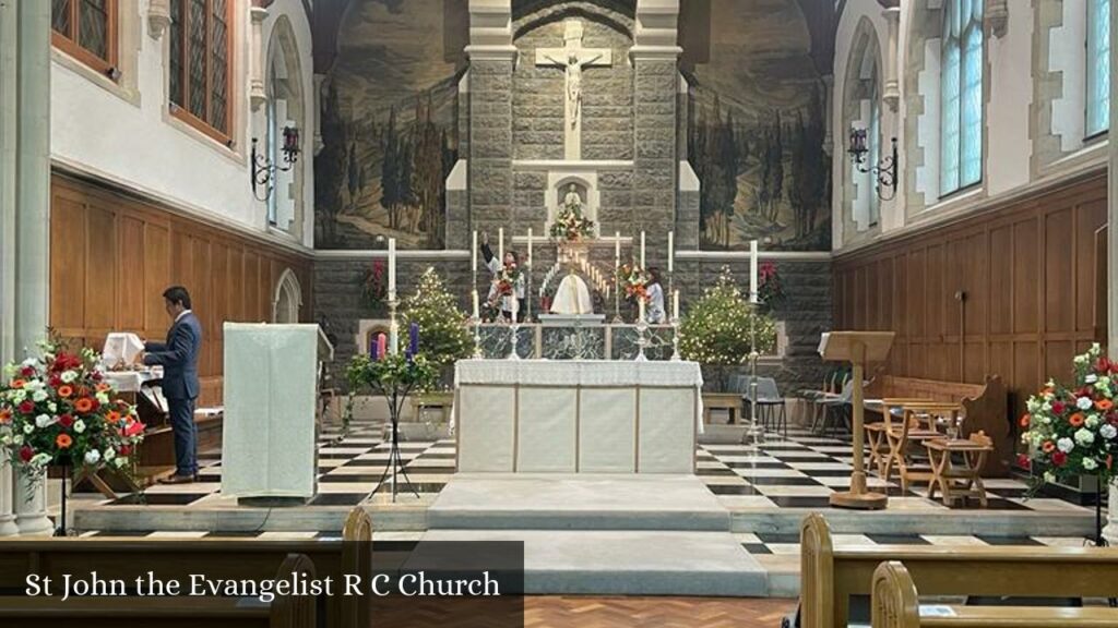 St John the Evangelist R C Church - Horsham (England)