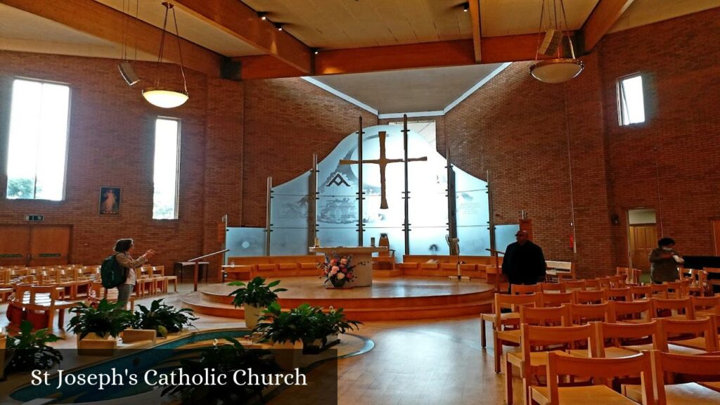 St Joseph's Catholic Church - Epsom and Ewell (England)